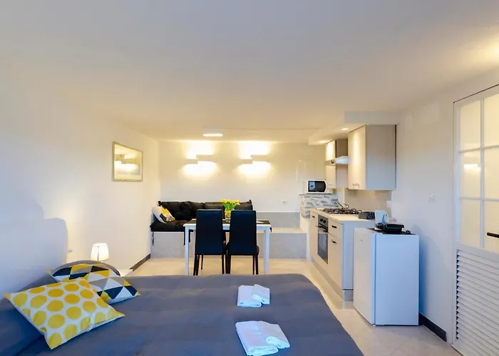 Il Rifugio Di San Massimo, * Rapallo