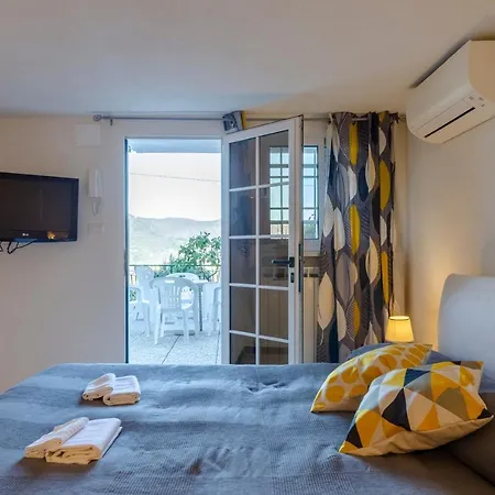 Al Rifugio Di San Massimo, Beautiful With Terrace Surrounded By Nature In Apartment *