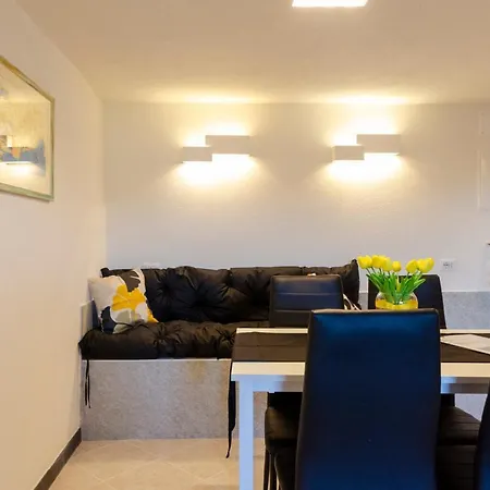 Al Rifugio Di San Massimo, Beautiful With Terrace Surrounded By Nature In Apartment *